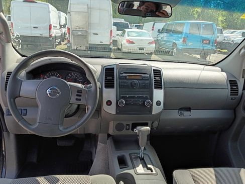Used 2012 Nissan Frontier SV RWD image 14