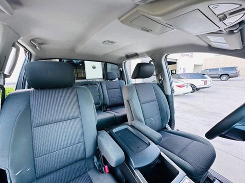 Used 2011 Nissan Titan SV w/ SV Premium Utility Pkg image 24