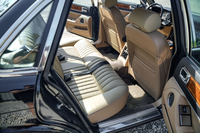 Used 1988 Jaguar XJ6 RWD image 41