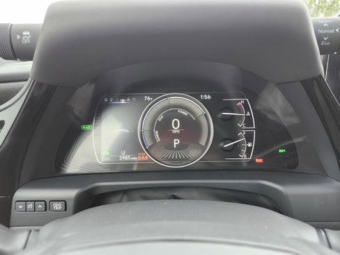 Used 2025 Lexus ES 300h Ultra Luxury w/ Accessory Package (Z2) image 33