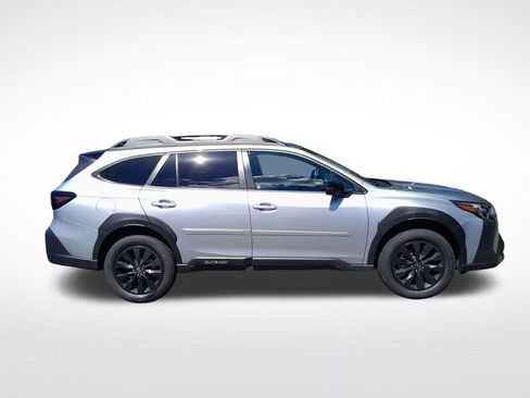 Certified 2023 Subaru Outback Onyx Edition XT AWD/4WD image 10