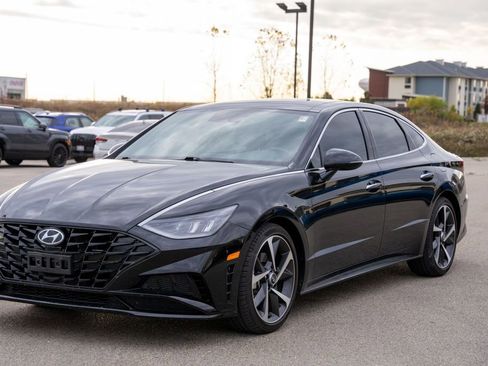 Used 2022 Hyundai Sonata SEL Plus image 3