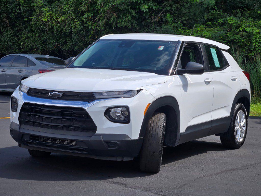 Used 2021 Chevrolet TrailBlazer LS FWD image 4