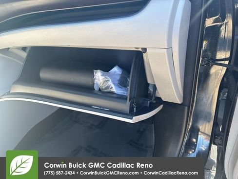 Used 2015 Toyota Highlander Limited w/ Driver Technology Package image 36