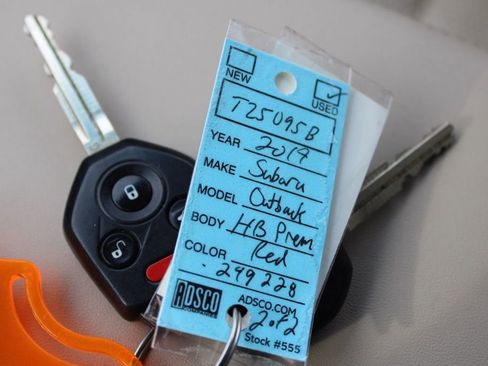 Used 2017 Subaru Outback 2.5i Premium image 30