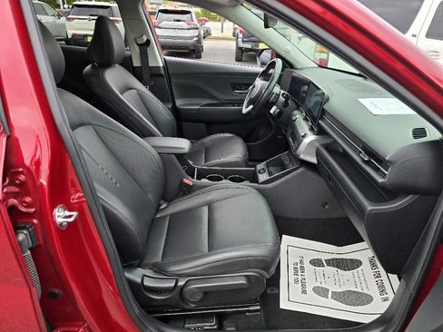 Used 2024 Hyundai Kona Limited image 14