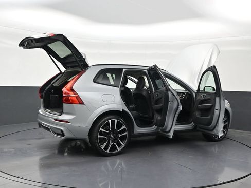 Used 2024 Volvo XC60 B5 Ultimate AWD/4WD image 34