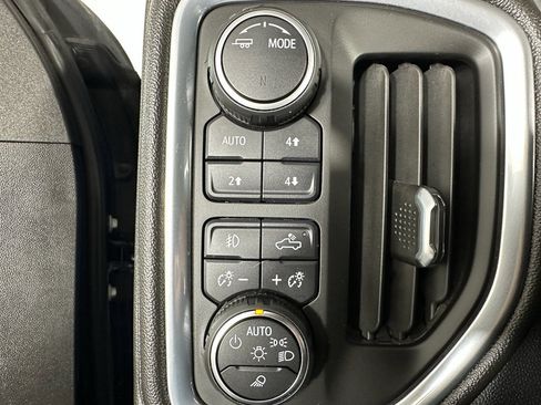 Used 2022 Chevrolet Silverado 1500 LT Trail Boss w/ Safety Package image 14