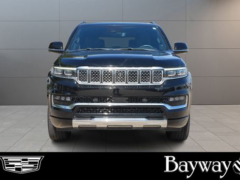 Used 2022 Jeep Grand Wagoneer Series II AWD/4WD image 2