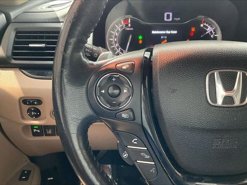 Used 2016 Honda Pilot Elite image 24