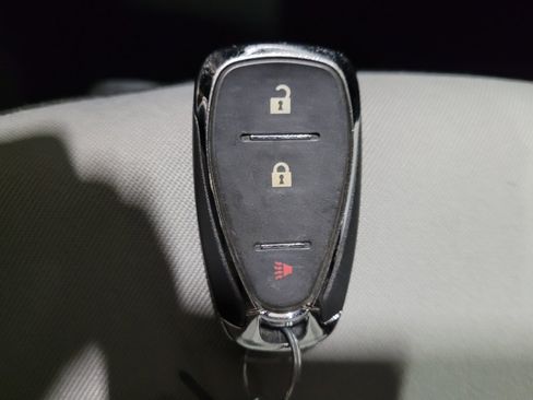 Used 2019 Chevrolet Equinox LS FWD image 32