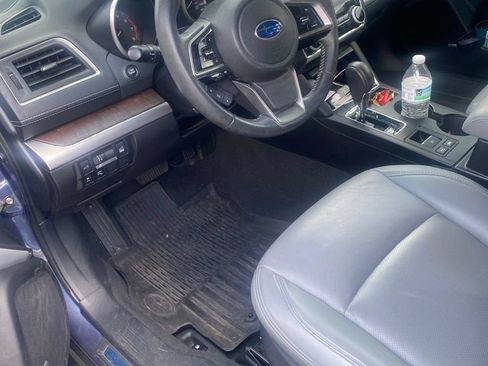 Used 2018 Subaru Outback 2.5i Limited w/ Popular Package #2 AWD/4WD image 5