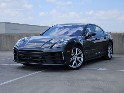 Certified 2026 Porsche Panamera 4 AWD/4WD image 1