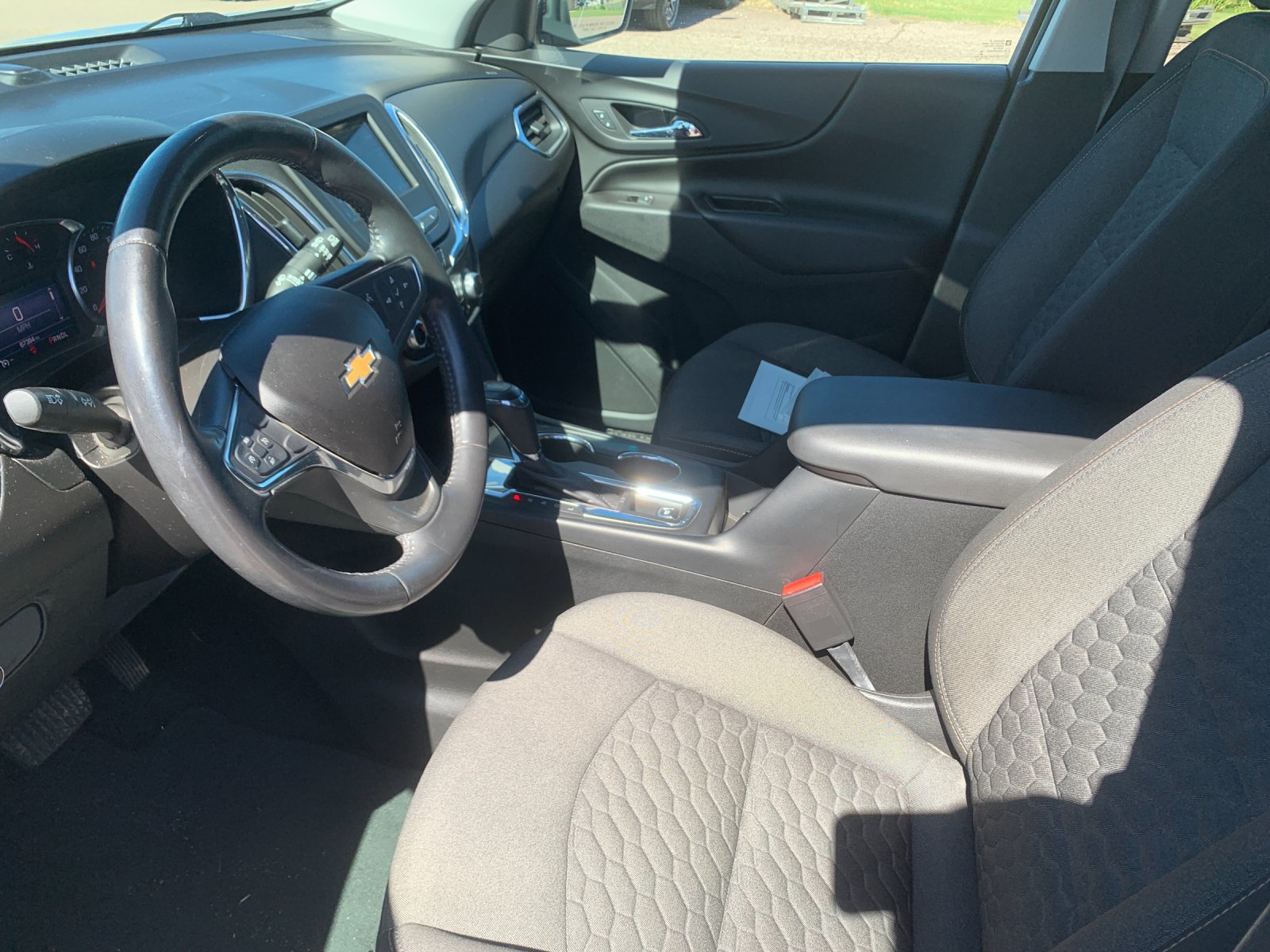 Used 2019 Chevrolet Equinox LT AWD/4WD image 12