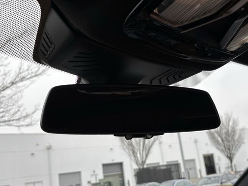 Used 2022 BMW 745e xDrive w/ M Sport Package image 27