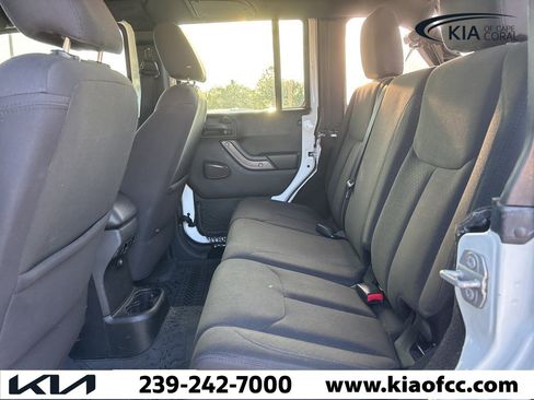 Used 2016 Jeep Wrangler Unlimited Sport w/ Connectivity Group image 12