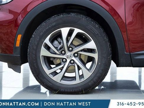 Used 2023 Buick Envision Essence image 39