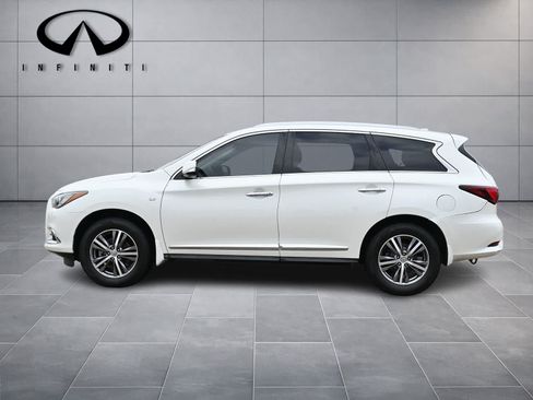 Used 2019 INFINITI QX60 Luxe w/ Essential Package FWD image 4