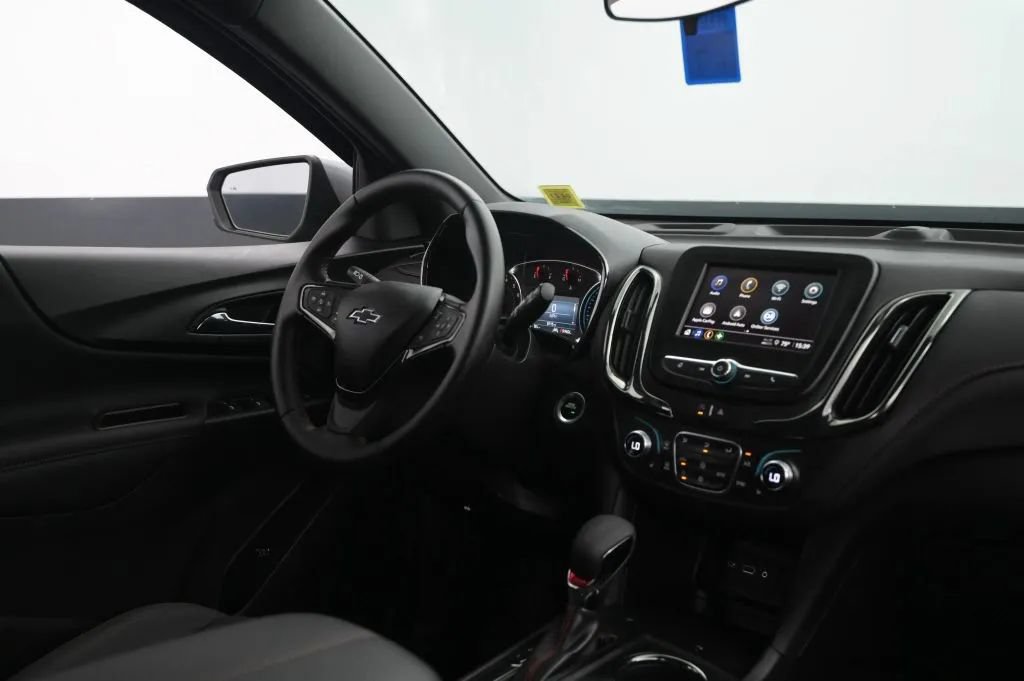 Used 2023 Chevrolet Equinox RS AWD/4WD image 47