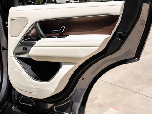 New 2026 Land Rover Range Rover SE AWD/4WD image 60