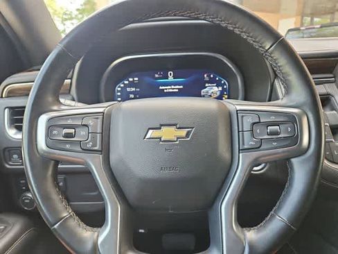 Used 2023 Chevrolet Suburban Premier AWD/4WD image 46