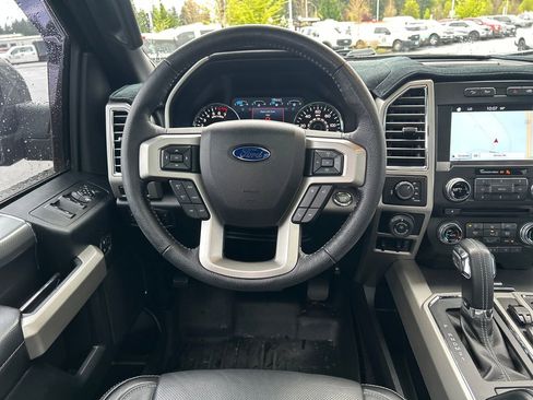 Used 2016 Ford F150 Lariat w/ Equipment Group 502A Luxury AWD/4WD image 7