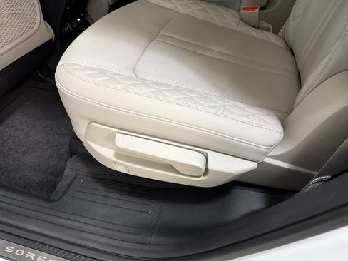 Used 2023 Kia Sorento SX image 23