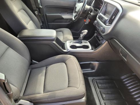 Used 2022 Chevrolet Colorado LT w/ Fleet Safety Package RWD image 10