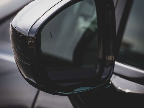 Used 2018 Chrysler Pacifica Touring-L w/ Premium Audio Group image 4