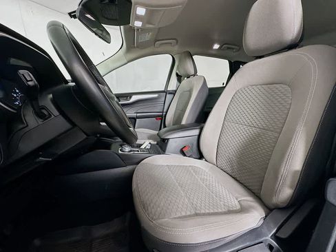 Certified 2022 Ford Escape SE w/ Cold Weather Package image 11