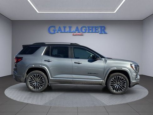 New 2026 GMC Terrain Denali w/ LPO, Black Badging Package image 3