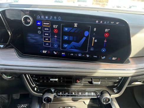 New 2026 Chevrolet Suburban Z71 w/ Comfort Package image 16