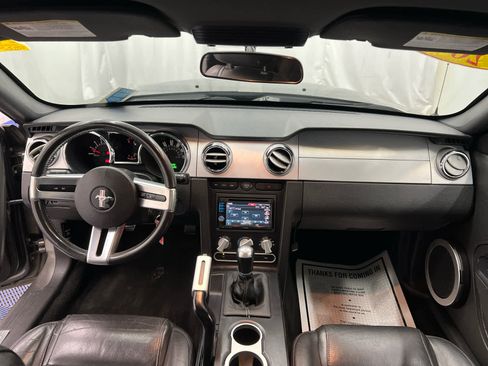 Used 2005 Ford Mustang Deluxe image 26