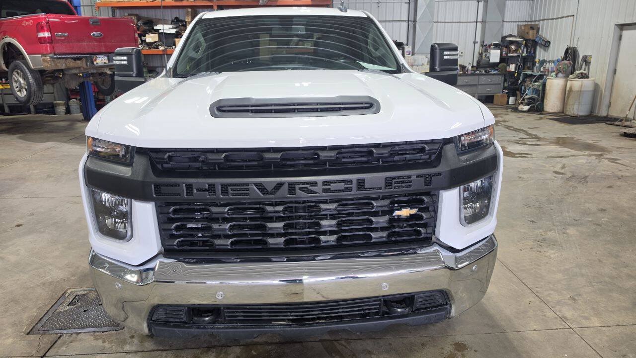 Used 2023 Chevrolet Silverado 2500 W/T w/ WT Convenience Package AWD/4WD image 2