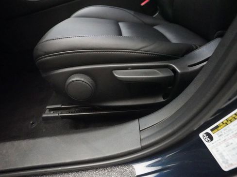 Used 2024 MAZDA MAZDA3 s image 29