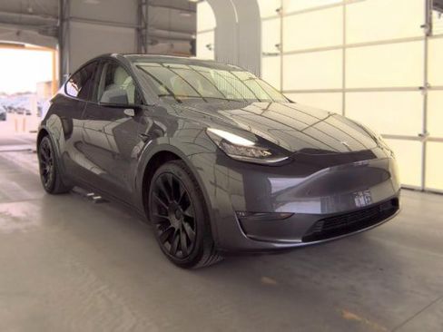 Used 2020 Tesla Model Y Long Range AWD/4WD image 4