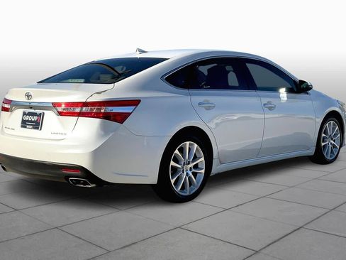 Used 2014 Toyota Avalon Limited image 12