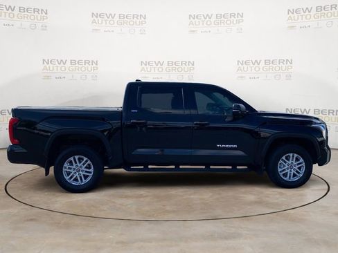 Used 2023 Toyota Tundra SR5 w/ SR5 Convenience Package AWD/4WD image 6