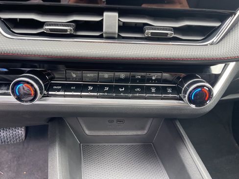 New 2026 Chevrolet Equinox RS image 26