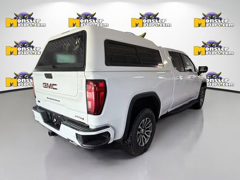 Used 2022 GMC Sierra 1500 AT4 w/ Sierra Safety Plus Package AWD/4WD image 4