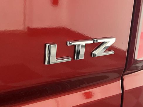 Certified 2024 Chevrolet Silverado 1500 LTZ AWD/4WD image 36
