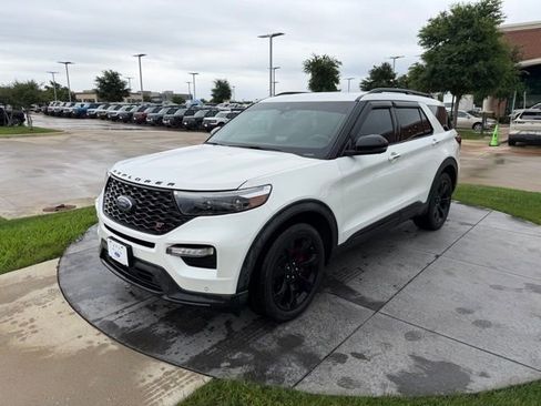 Used 2020 Ford Explorer ST w/ ST Street Pack AWD/4WD image 3