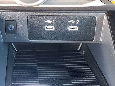 Certified 2025 Nissan Kicks SV image 25