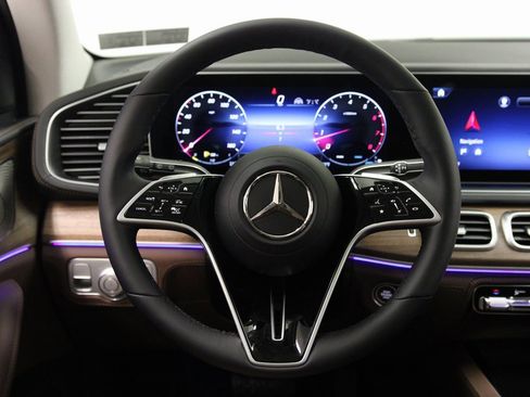 New 2026 Mercedes-Benz GLE 450 4MATIC image 9