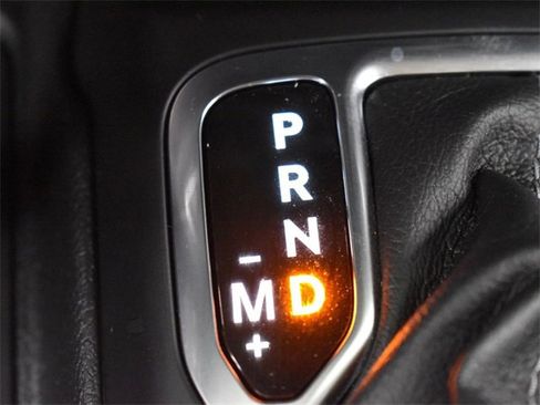 Used 2024 Jeep Wrangler Unlimited Rubicon image 23