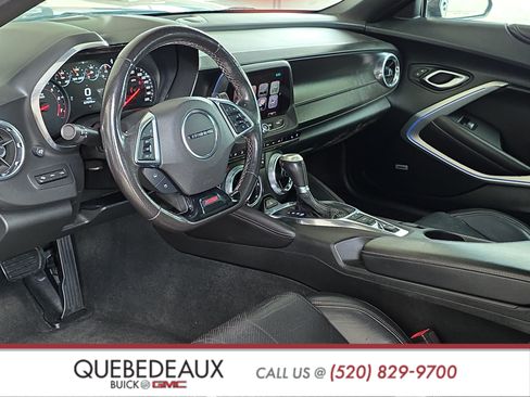 Used 2018 Chevrolet Camaro SS RWD image 11