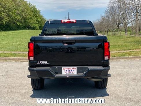 Used 2023 Chevrolet Colorado W/T image 6