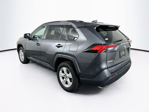 Used 2021 Toyota RAV4 XLE w/ Convenience Package FWD image 5