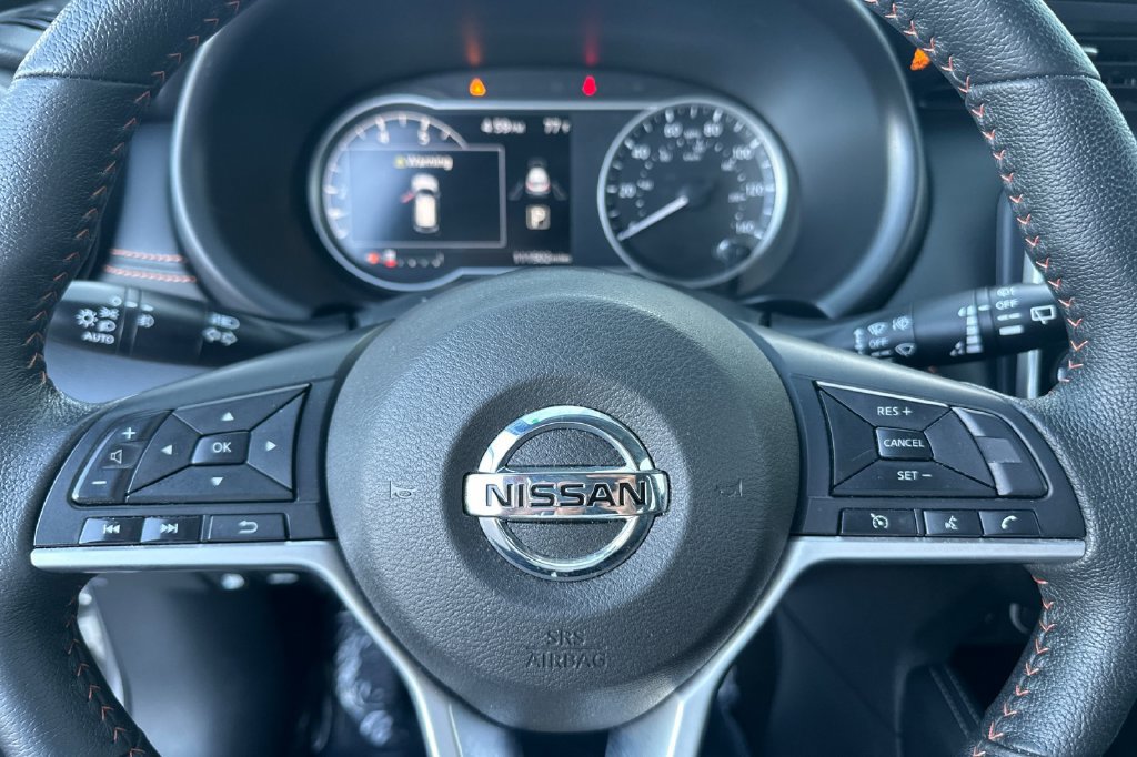 Used 2019 Nissan Kicks SR w/ SR Premium Package FWD image 22