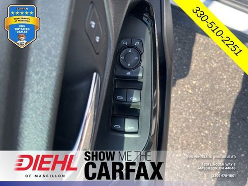 Used 2024 Chevrolet Trax RS w/ Sunroof Package image 17